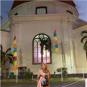 English tutor with ±2 years' experience offering private English lessons for children and teenager.